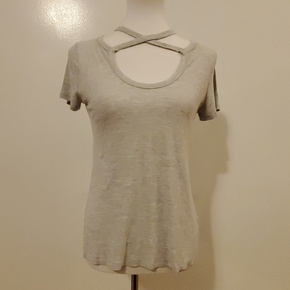 Lush Ribbed Deep Keyhole Tshirt - Picture 2 of 7